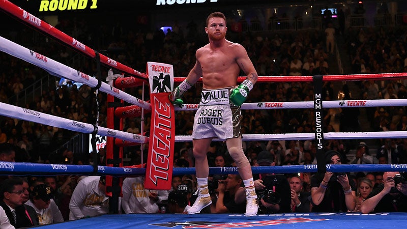 El Canelo, durante la pelea frente a Daniel Jacobs 