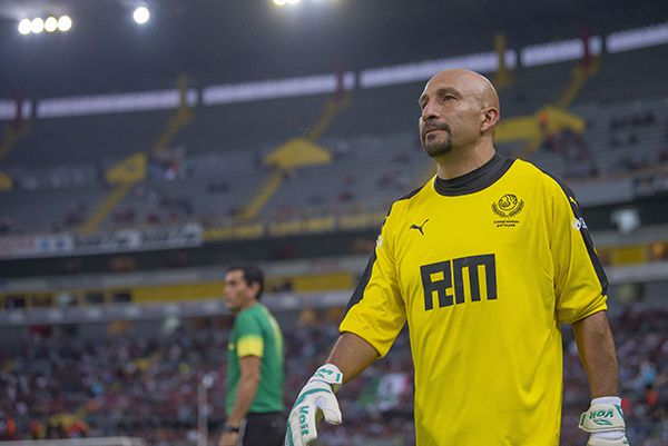 El Conejo Pérez en el partido homenaje a Rafa Márquez 