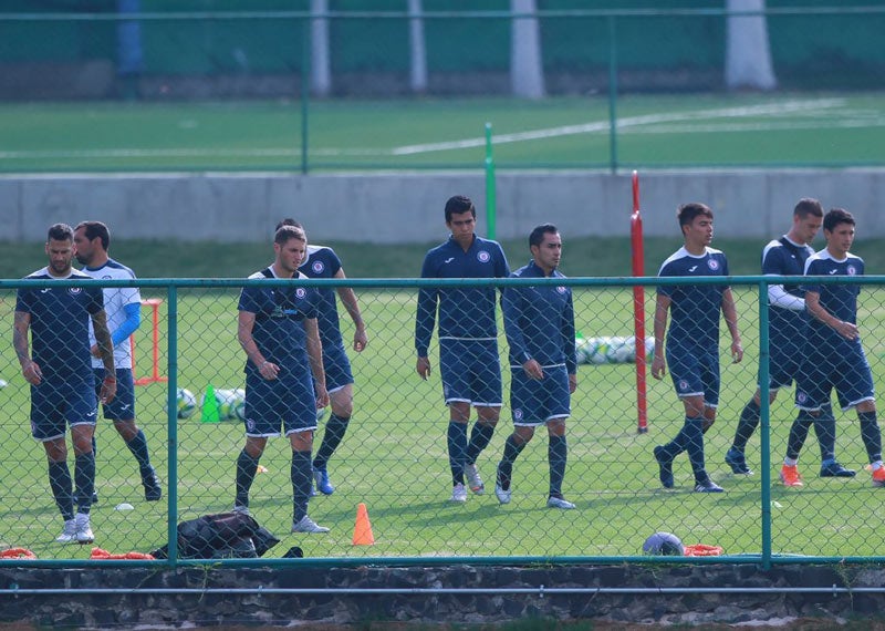 Jugadores celestes entrenan en La Noria 