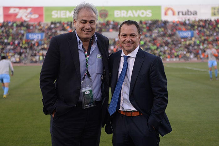 Navarro y Santiago Baños antes de un partido