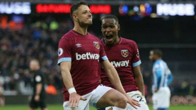 Chicharito festeja anotación con West Ham