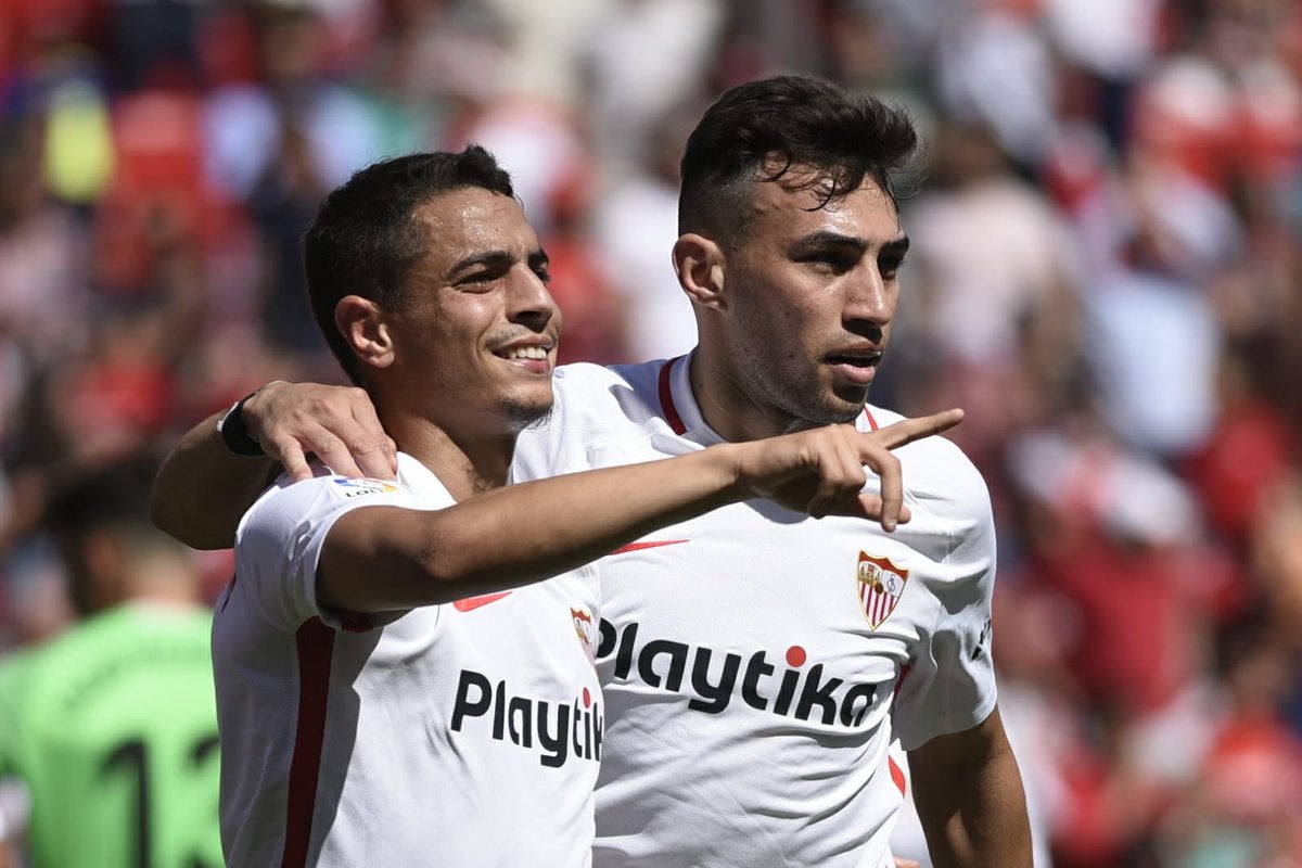 Wissam Ben Yedder y Munir El Haddadi celebran un gol