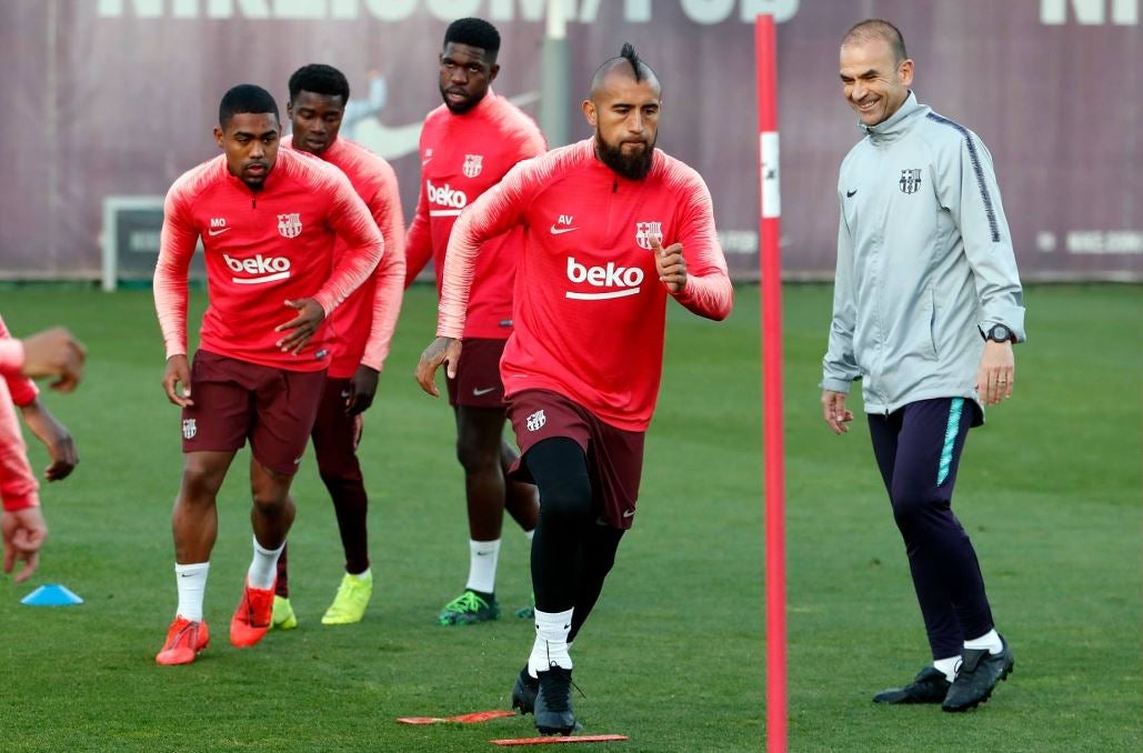 Vidal en un entrenamiento con el Barcelona