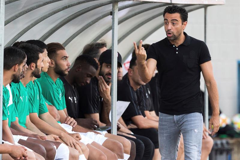 Xavi Hernández, en el juego entre  Al-Sadd y Palamós