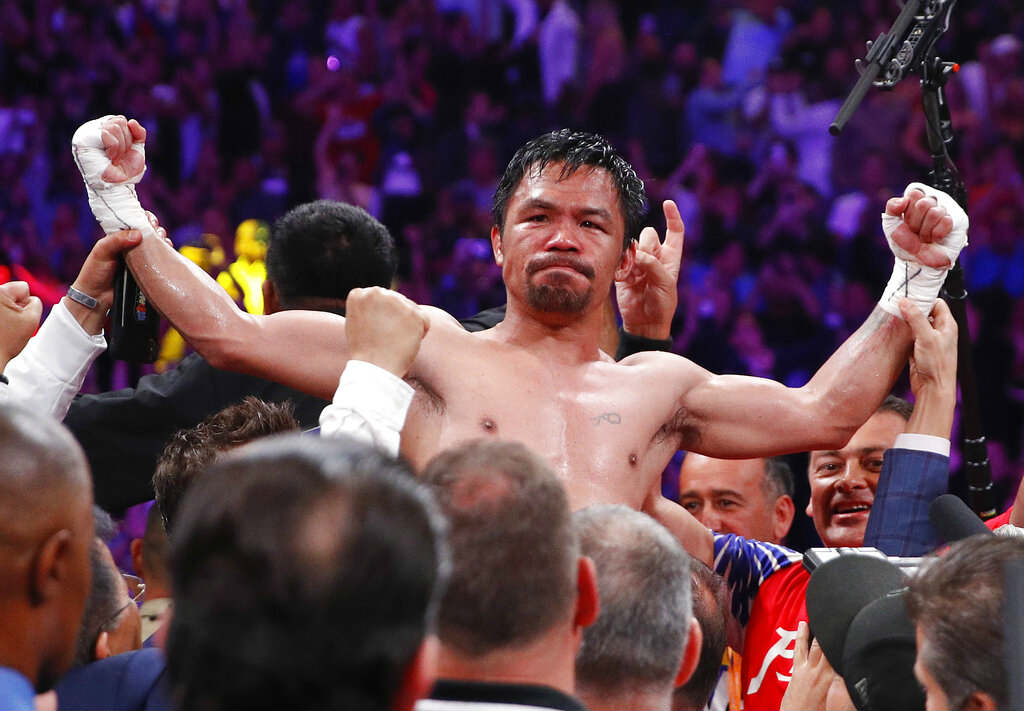 Manny Pacquiao celebra triunfo sobre Keith Thurman