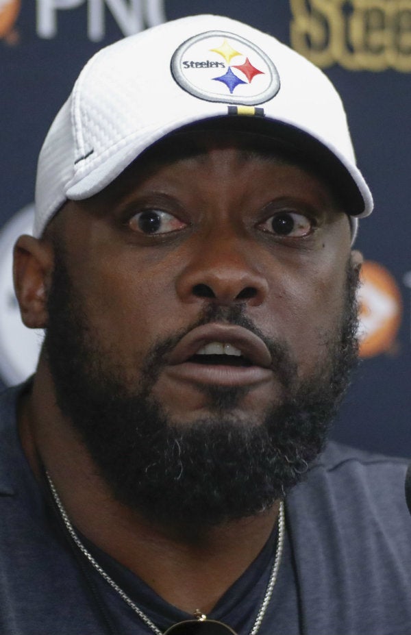 Mike Tomlin en conferencia de prensa