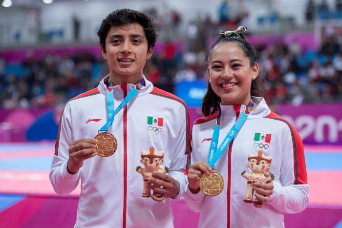 Ana Zulema Ibáñez y Leonardo Juárez tras victoria