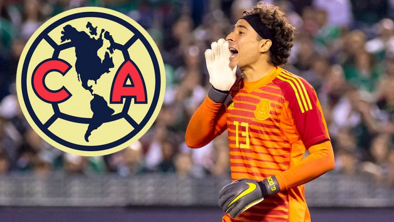 Guillermo Ochoa en un partido del Tri 