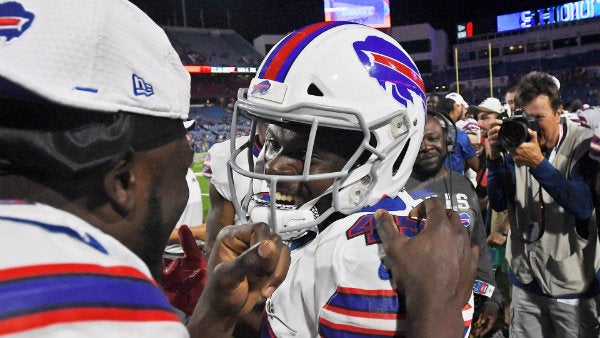 Christian Wade celebrando su anotación con los Buffalo Bills