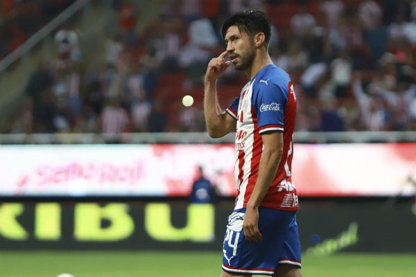 Oribe Peralte durante un juego de Chivas