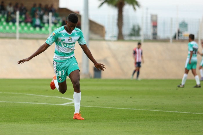 Maleck, en un partido de Santos