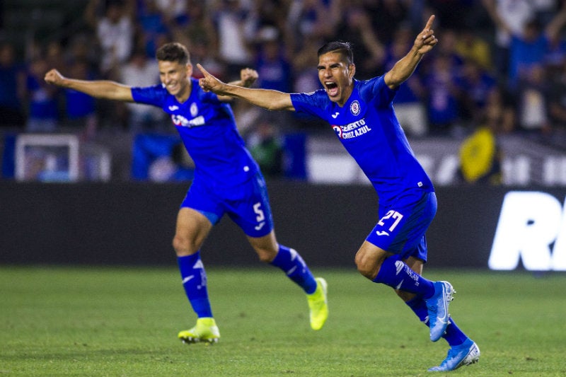 Jose Madueña en festejo de gol frente al Galaxy