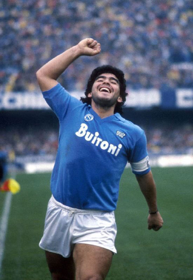 Maradona durante sus años glorioso con Napoli