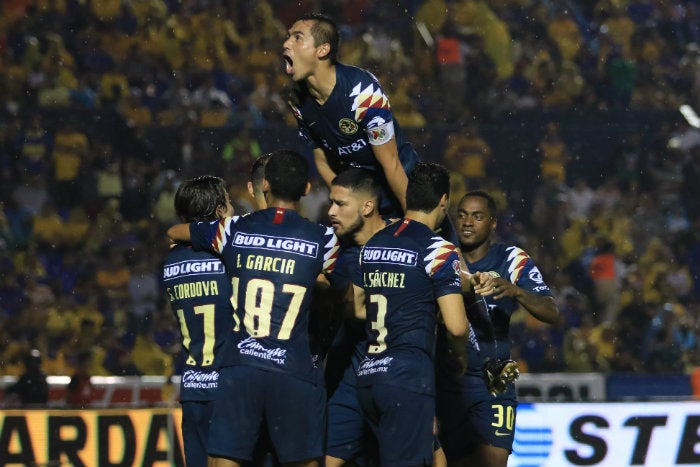 América festeja gol ante Tigres