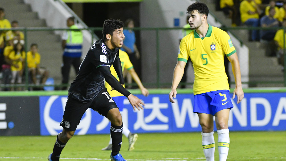 Bryan González celebra su gol ante Brasil