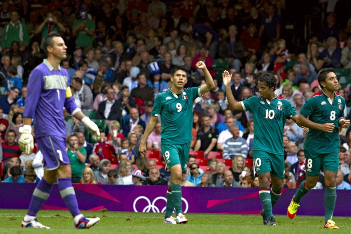 Oribe festeja gol en Londres 2012