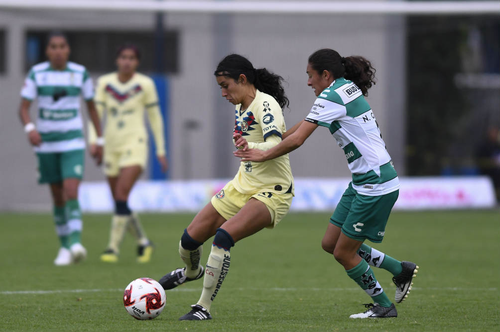 Marlyn Campa y Nancy Quiñones, durante el juego de la jornada 3 del torneo Clausura 2020