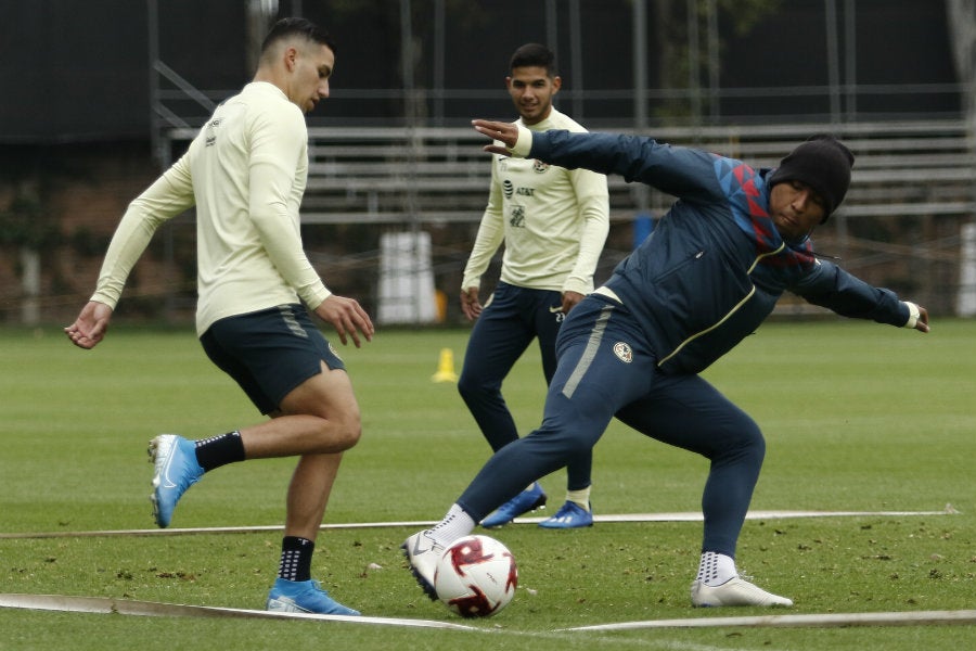 El colombiano, durante un entrenamiento con las Águilas