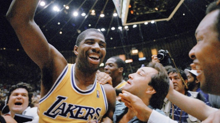 Magic celebrando un título con los Lakers 