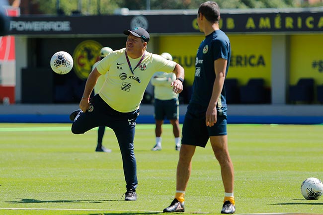Herrera, en un entrenamiento de América