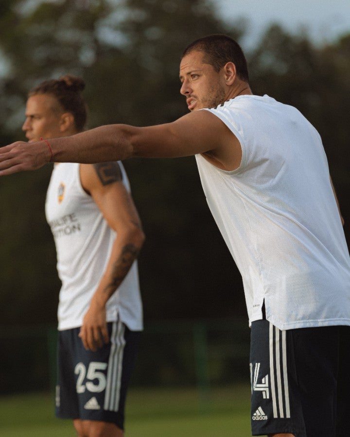 Javier Hernández durante un entrenamiento con Galaxy