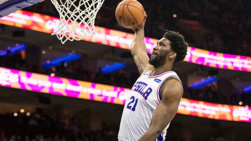 Embiid encesta con los Sixers