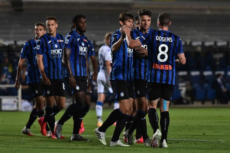 Atalanta celebra uno de los goles en equipo 