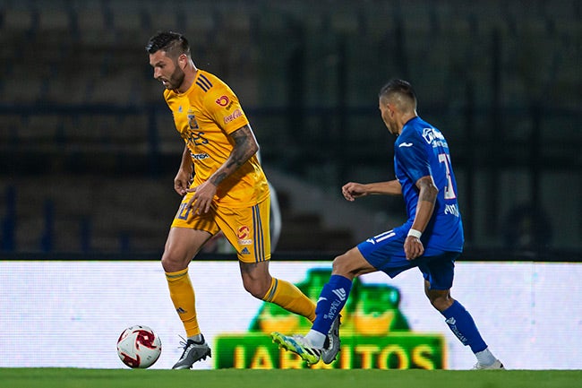 Gignac, durante el juego contra Cruz Azul de la Copa por México