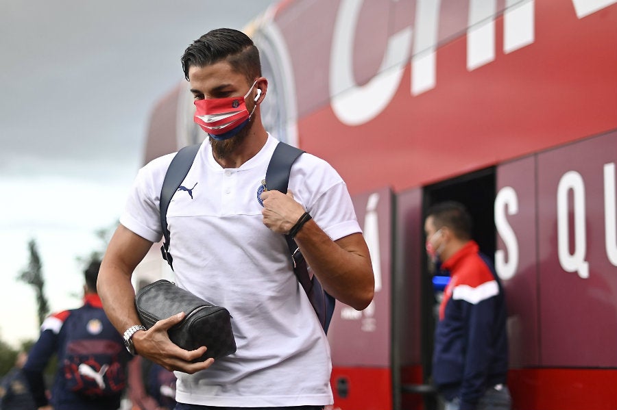 Hiram Mier a su llegada al Estadio Olímpico Universitario