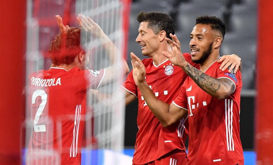 Bayern celebrando la victoria ante Chelsea 