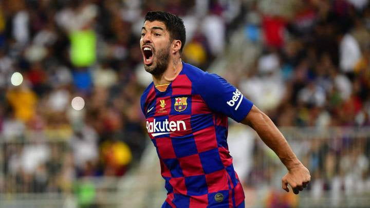 Luis Suárez en festejo de gol