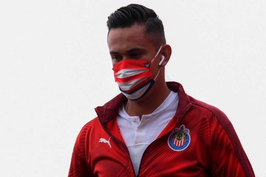 Raúl Gudiño previo a un partido con Chivas