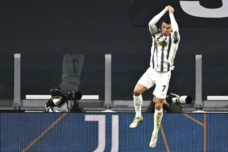 Ronaldo en festejo de gol