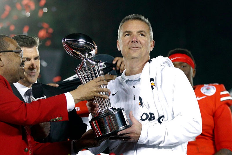 El excoach de Ohio State celebrando un título