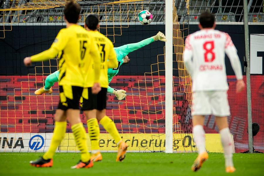Primer gol del Mainz sobre el Borussia