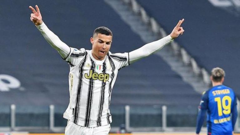 Cristiano Ronaldo celebra gol con la Juventus 