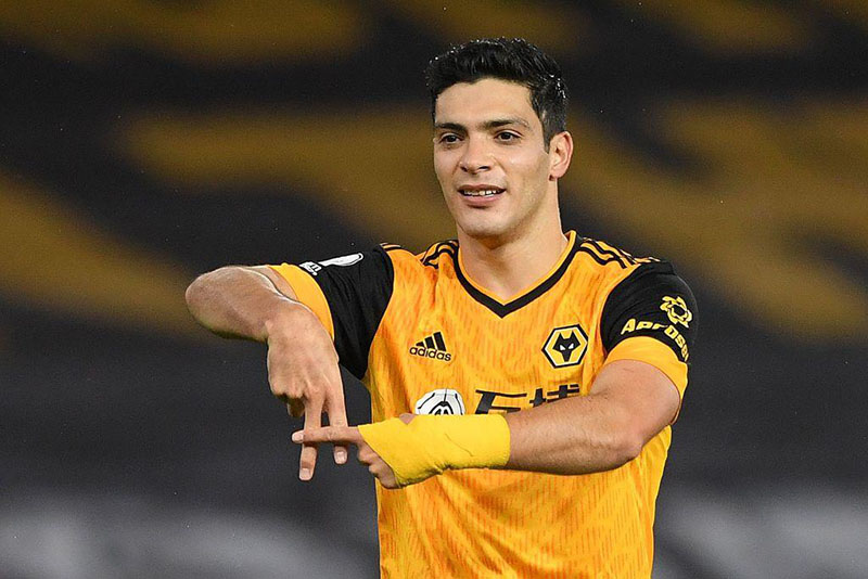 Raúl Jiménez festeja un gol con Wolves 