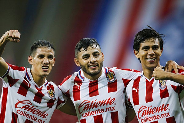 El tridente de ataque de las Chivas 