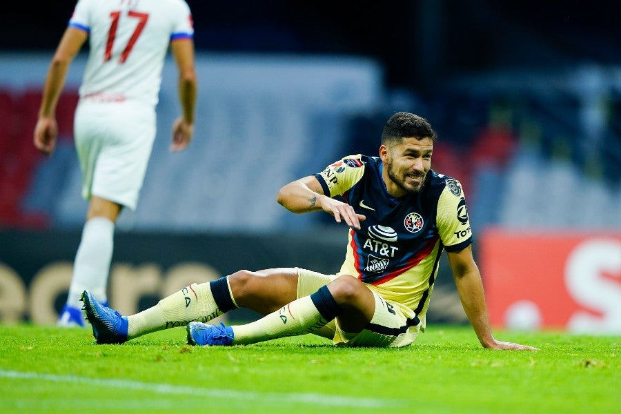 Bruno Valdez durante un partido con América