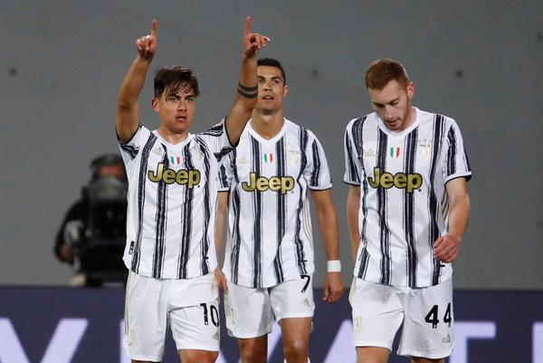 Dybala, Cristiano Ronaldo y Kulusevski de la Juventus