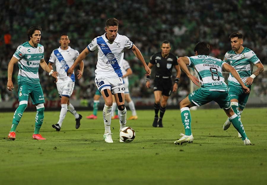 Ormeño, durante juego ante Santos