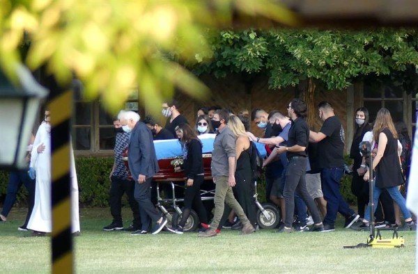 Funeral íntimo de Maradona
