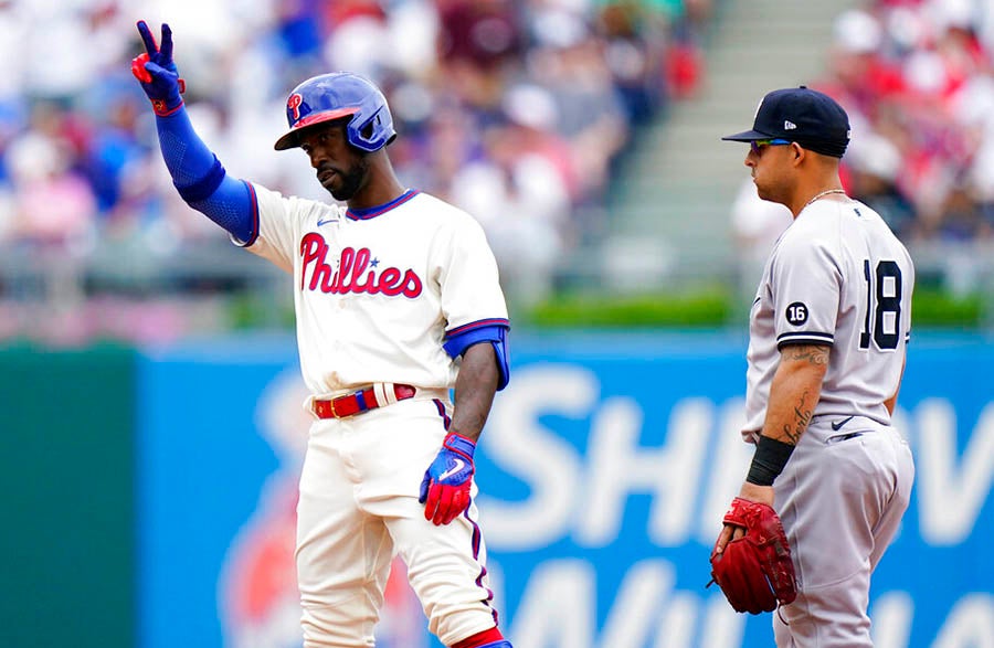 Andrew McCutchen celebra imparable ante Nueva York