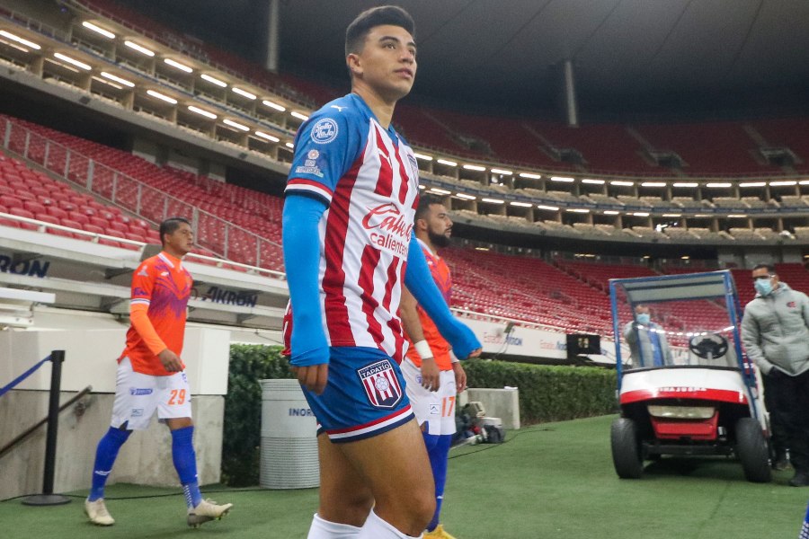 Ronaldo Cisneros durante un partido con el Tapatío