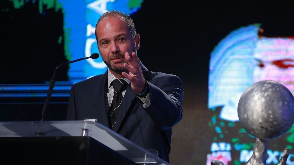 Luis García en un evento