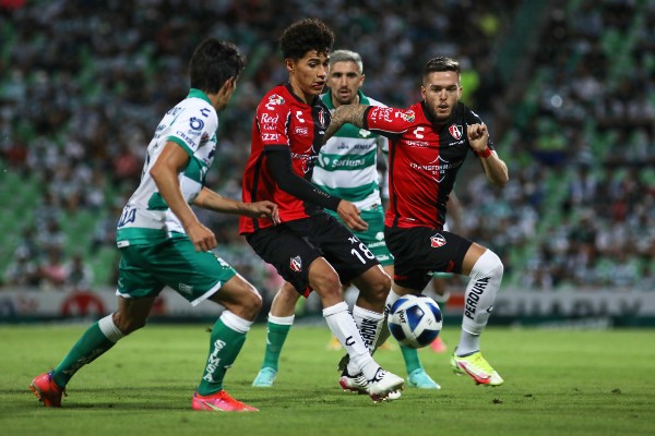 Santos contra Atlas durante la Jornada 5 del Apertura 2021
