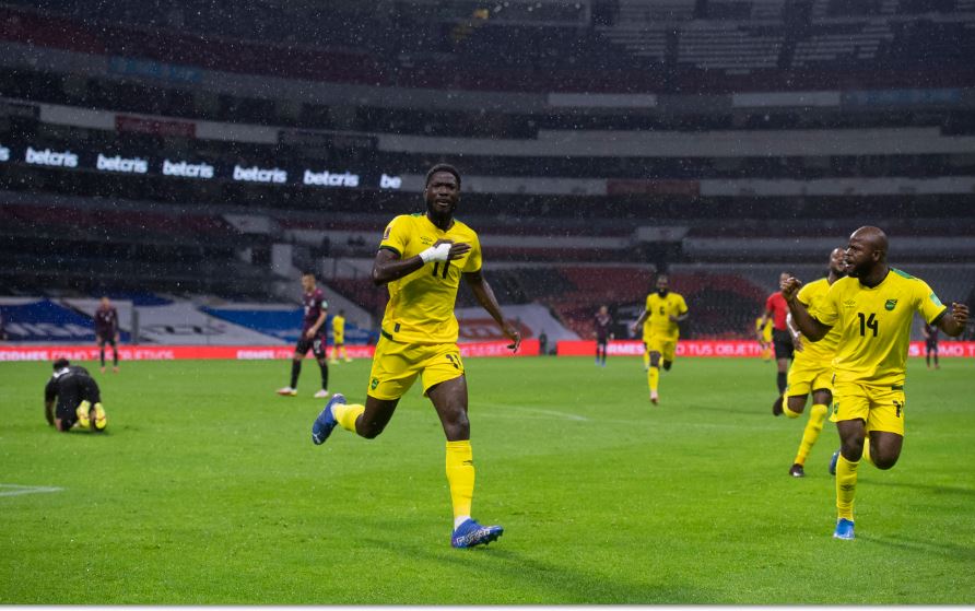Jamaica en festejo de gol