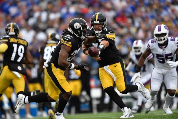 Ben Roethlisberger en acción con Steelers