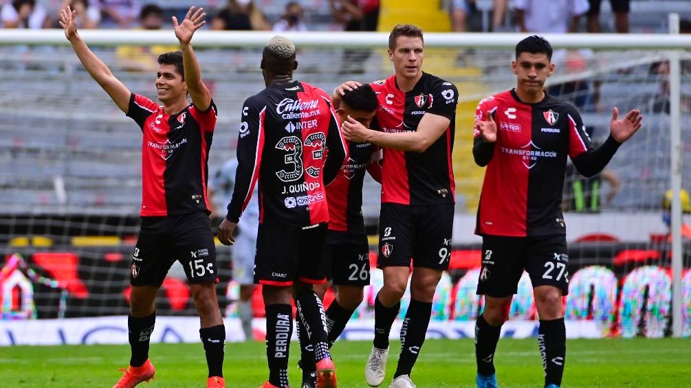 Los jugadores del Atlas festejando el segundo gol