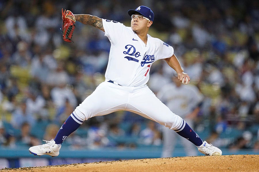 Julio en la lomita de los Dodgers